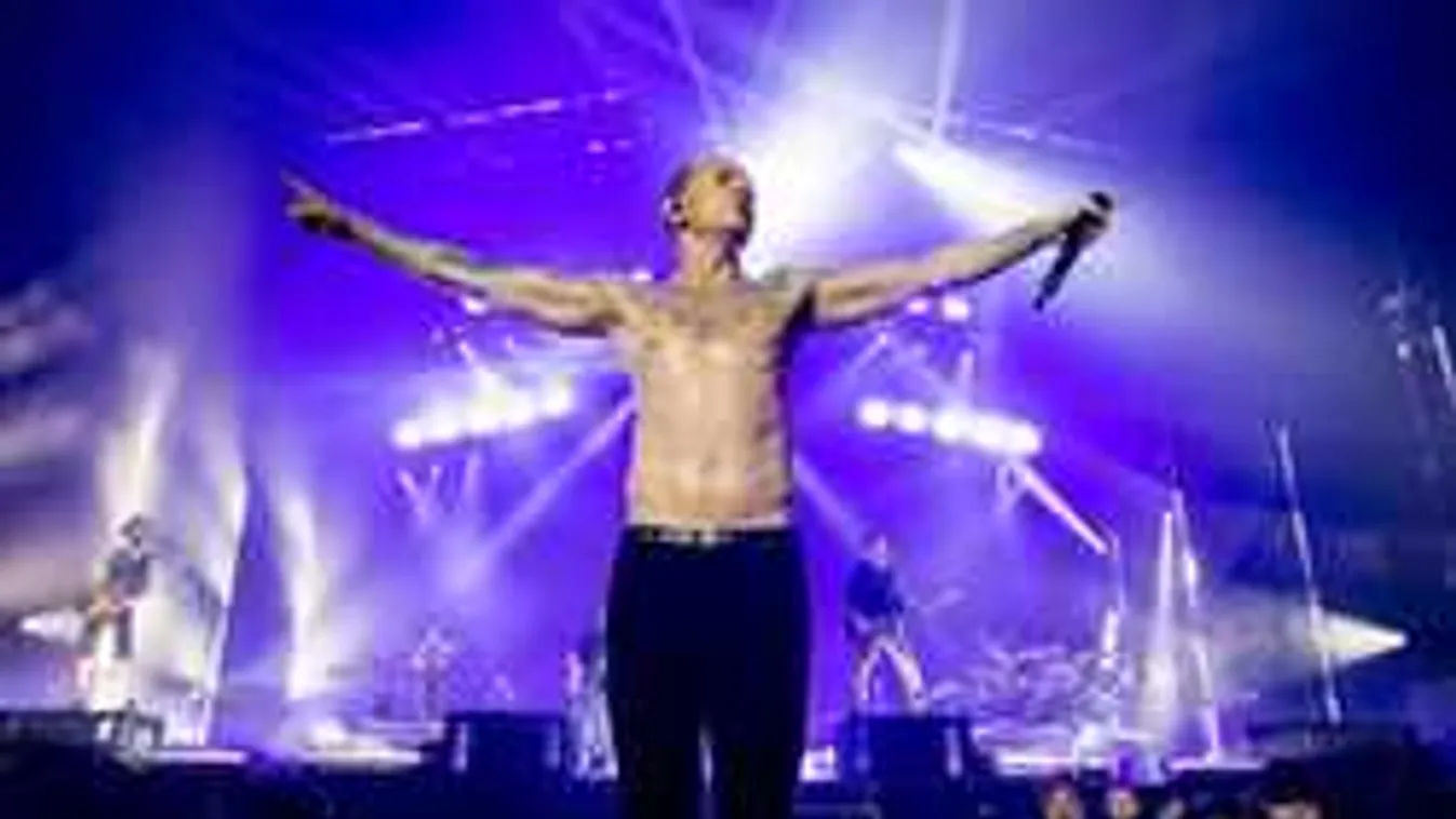 Öngyilkos férje fotójával üzent az özvegy