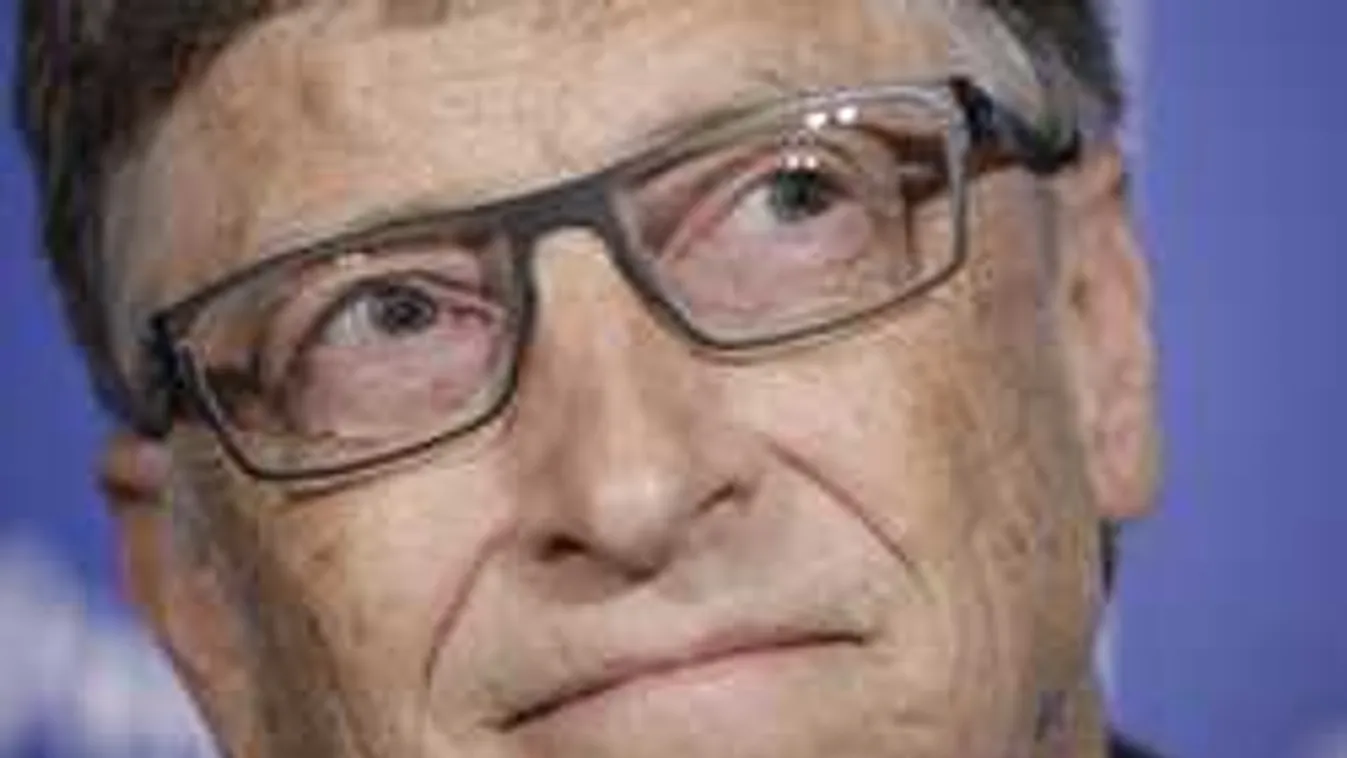 Váratlan látogatás: A szomszédban landolt helikopterével Bill Gates!