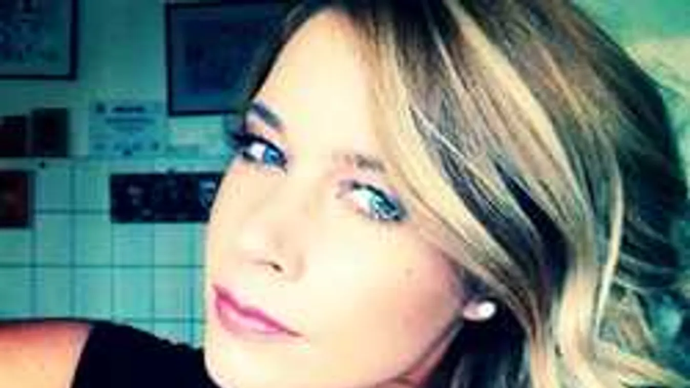 Falatnyi bikiniben, hatalmas melleivel búcsúztatja a nyarat Baukó Éva!