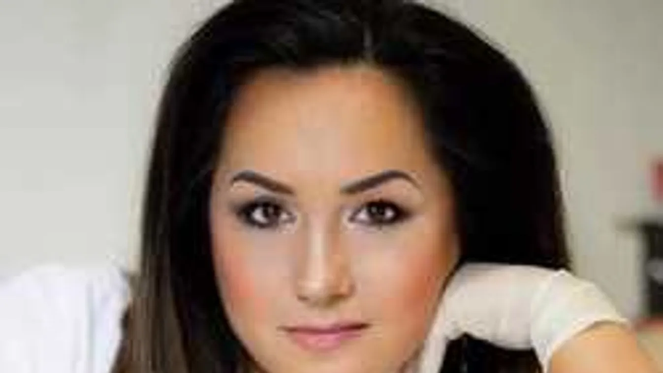 Magyar nőé a világ legédesebb kutyusa - videóval