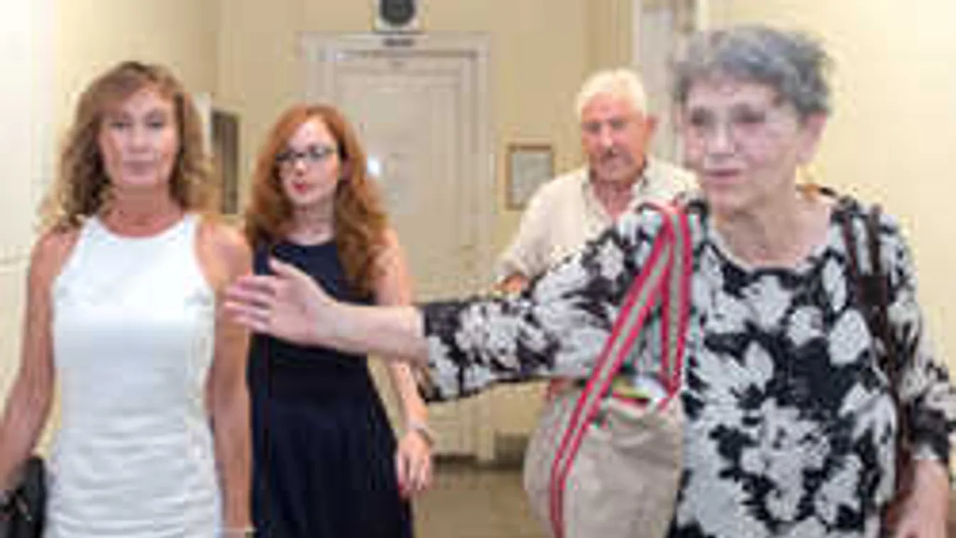 Váratlan fordulat: Pécsi Ildikó fia beperelte Pártos Csillát!