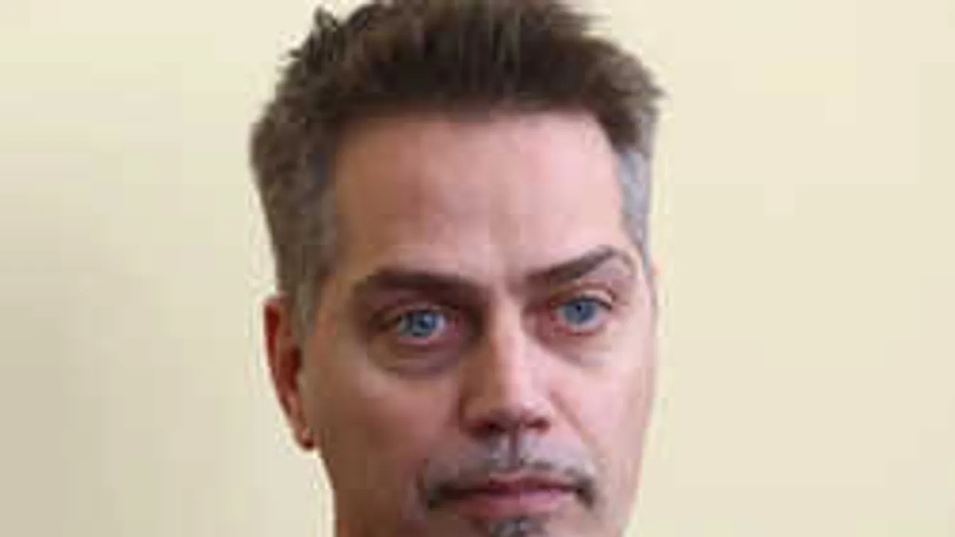 Édesapja hiányától szenved Harsányi Levente!