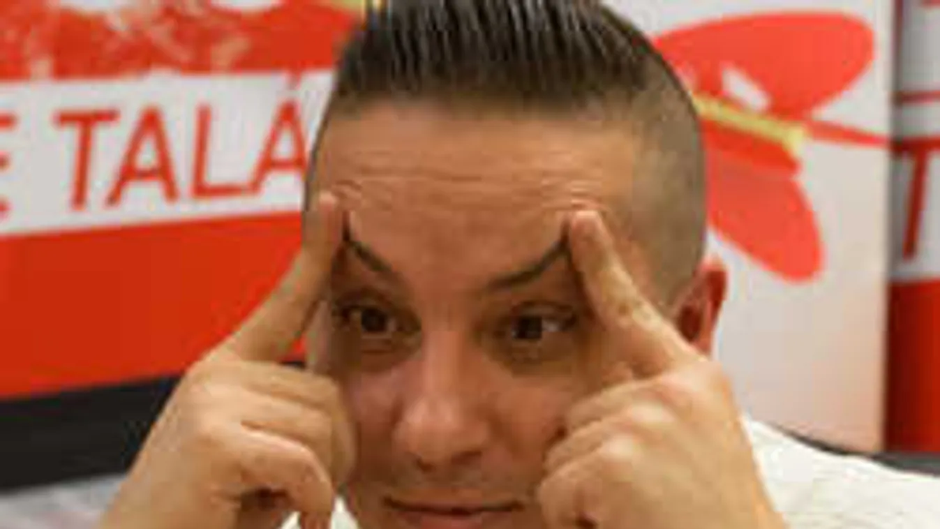 Óriási sztárbotrány: L.L. Junior nekiment Janicsák Vecának