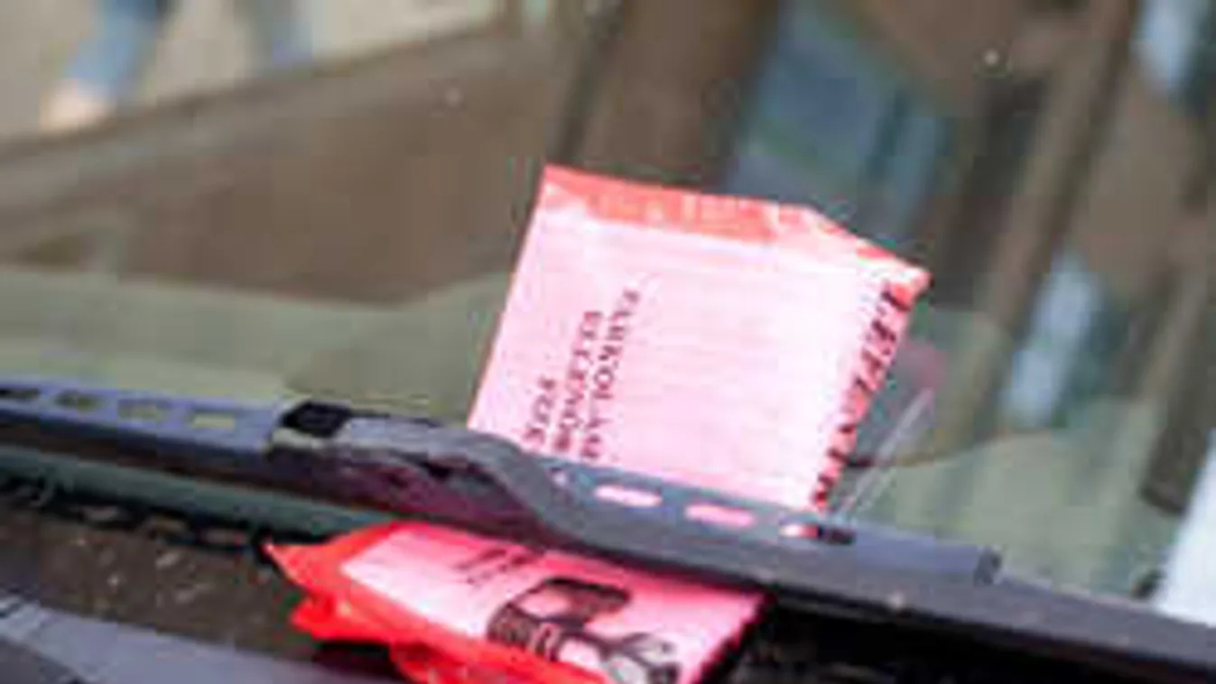 Egy év alatt elévül a parkolási büntetés