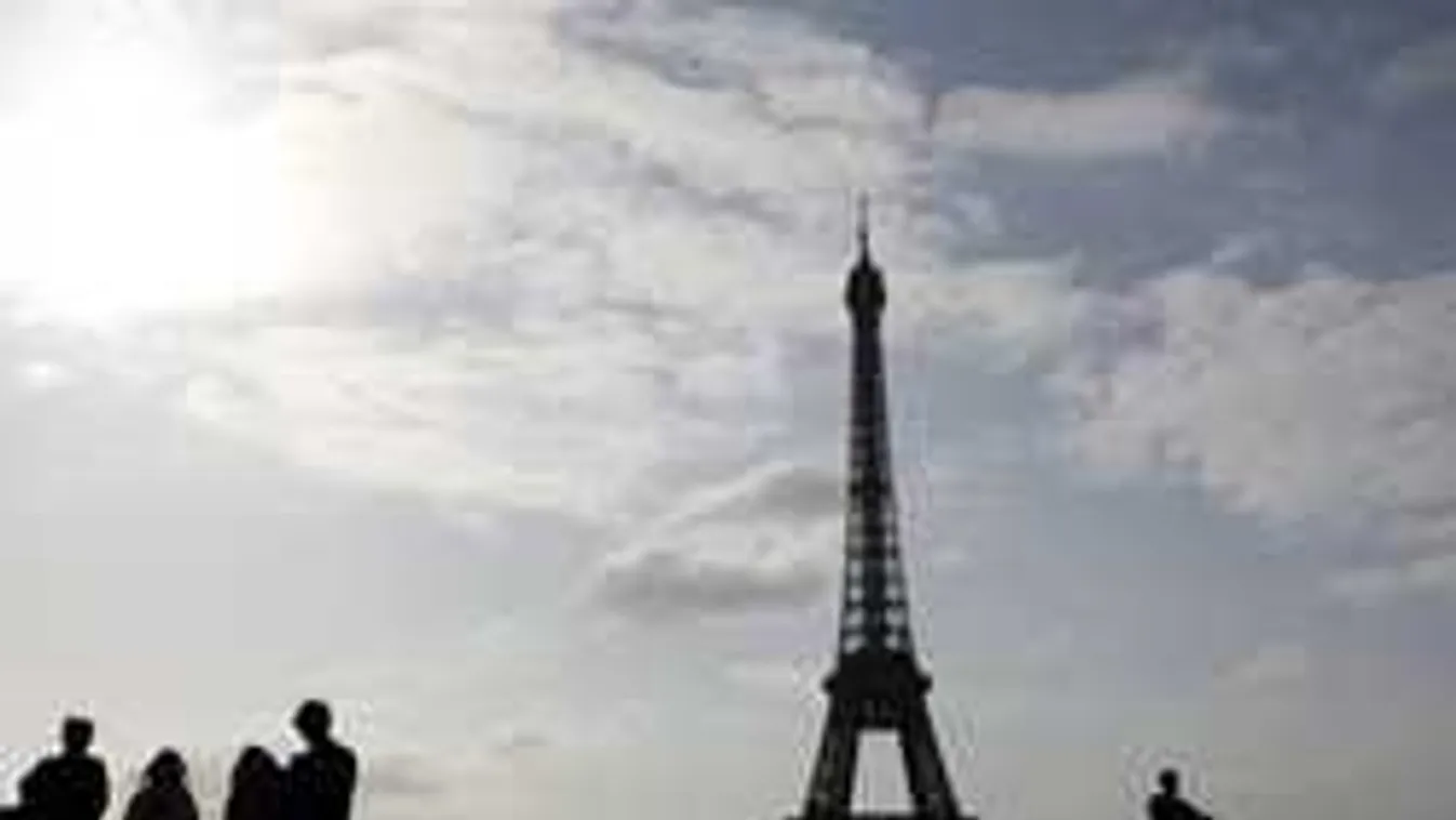 Az Eiffel-tornyot akarták felrobbantani a terroristák