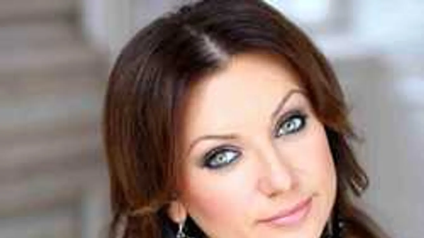 Isten előtt is kimondta: Az első képek Rúzsa Magdi esküvőjéről