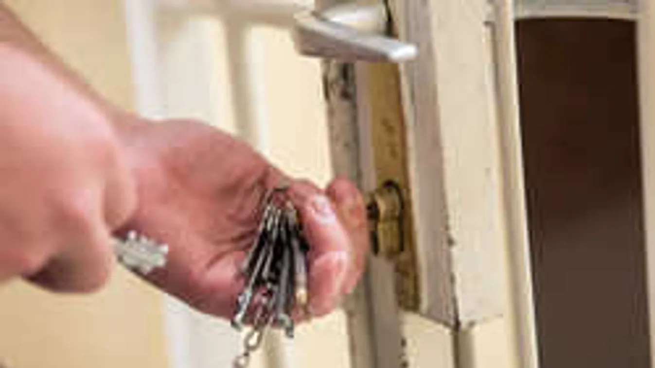 Népszerű szakma lett a börtönőröké