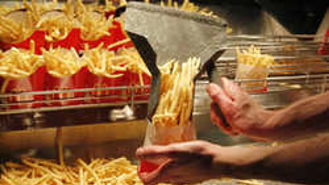 Kitálalt a Meki-dolgozó: így csalnak a sült krumplival!