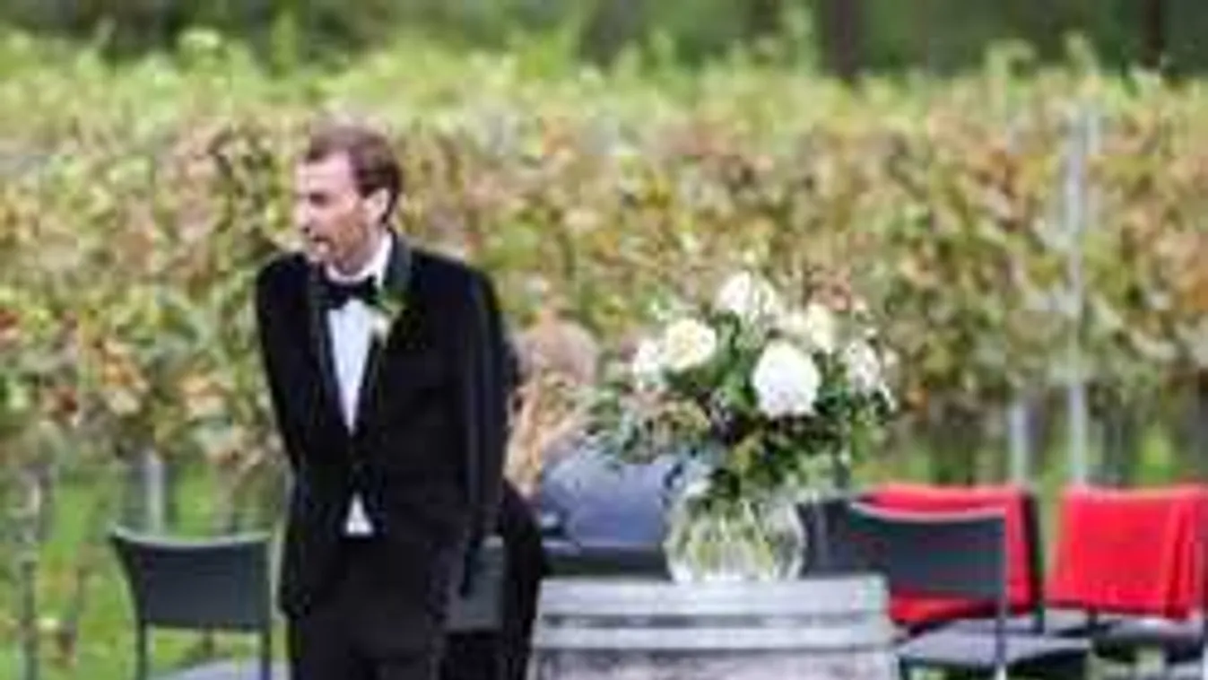 Megtudta, hogy halálos beteg, majd megszervezte az álomlagzit