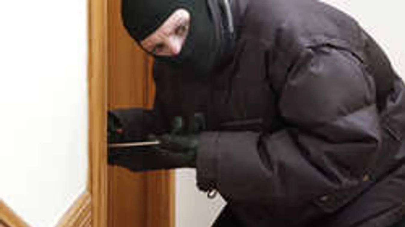 Lecsapnak a temetőjárók üresen hagyott lakására a betörők