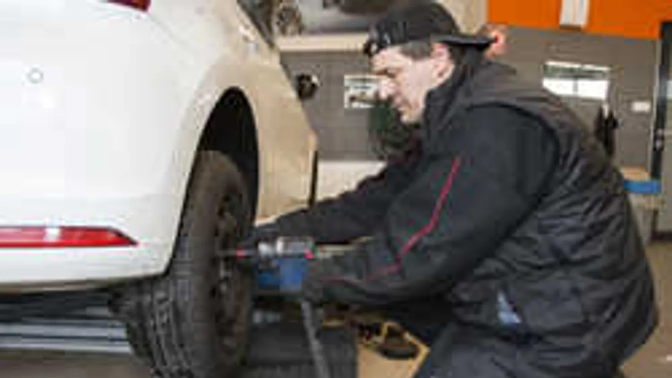 Ennyivel drágul a téli gumicsere