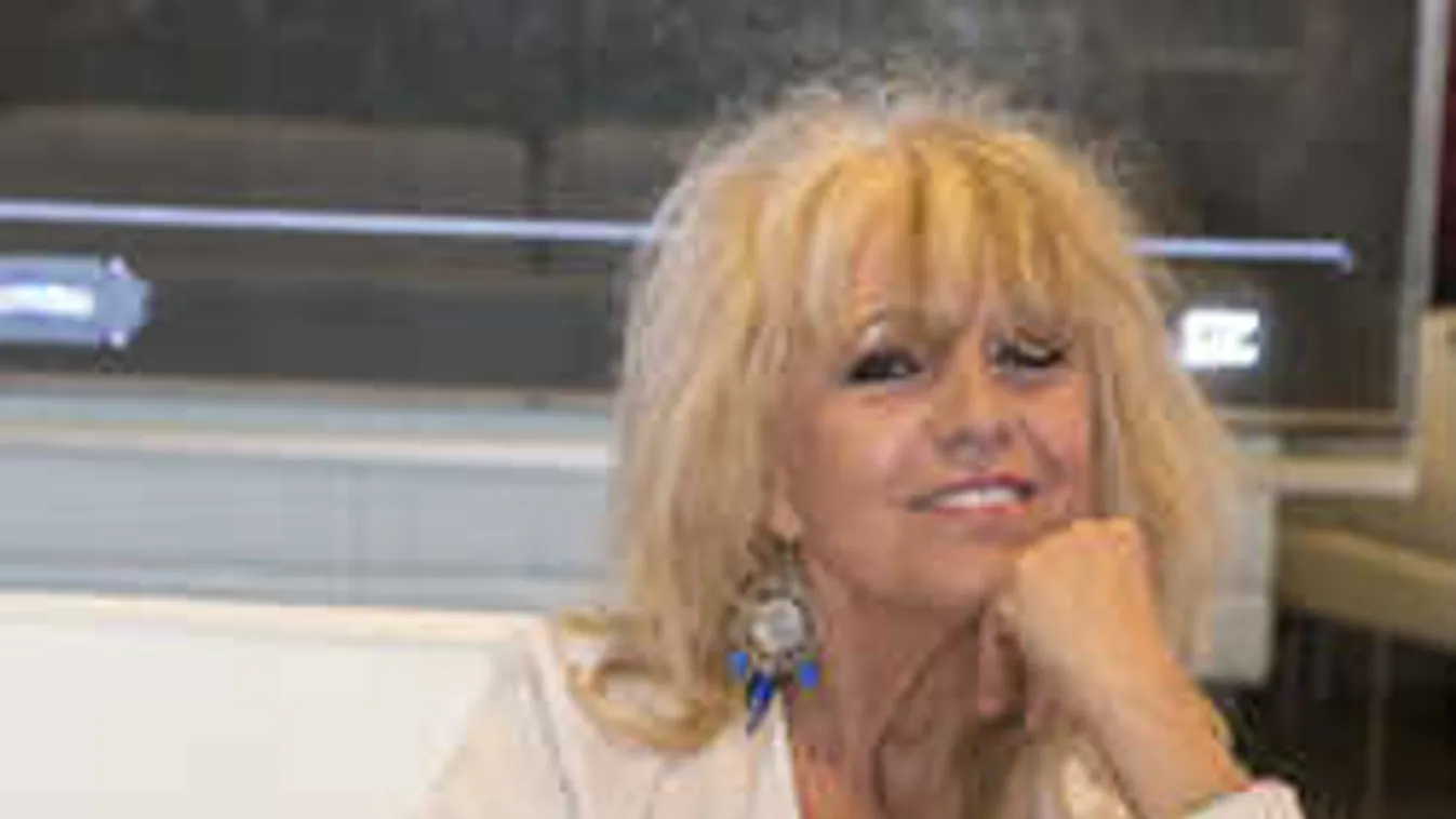 Pszichológust keres, két éve tartó gyötrelmeiről vallott Csepregi Éva