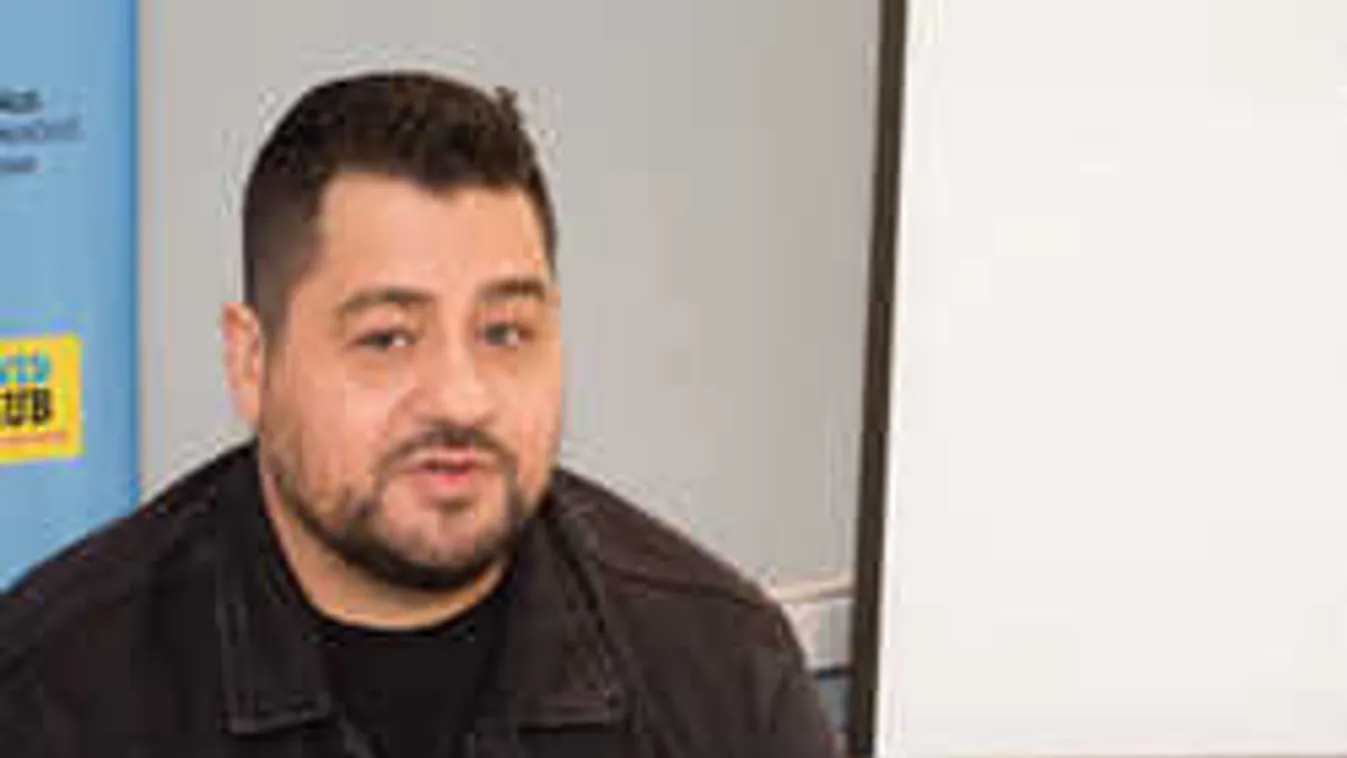 Most derült ki: beteg a magyar sztárénekes, aggódnak a rajongók