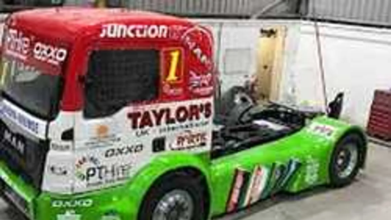 Magyar csapat nyerheti az angol bajnokságot