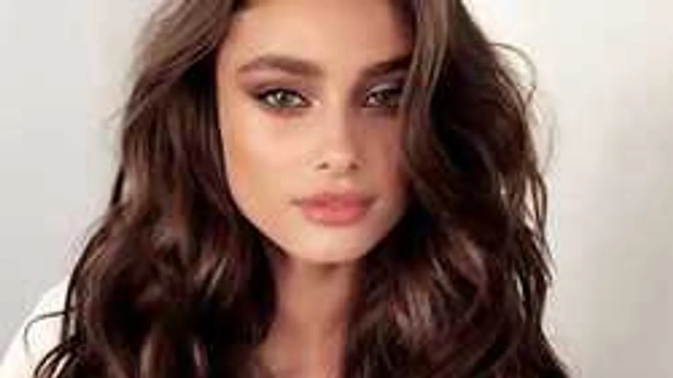 Szexi és nőies: csokibarna hajszínnel lehetsz idén igazi csábító!