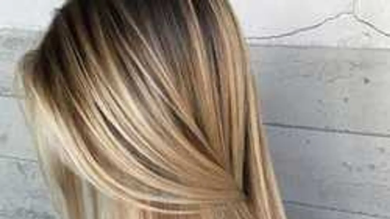 Vége a hullámos haj divatjának, az egyenesért őrülnek meg a nők