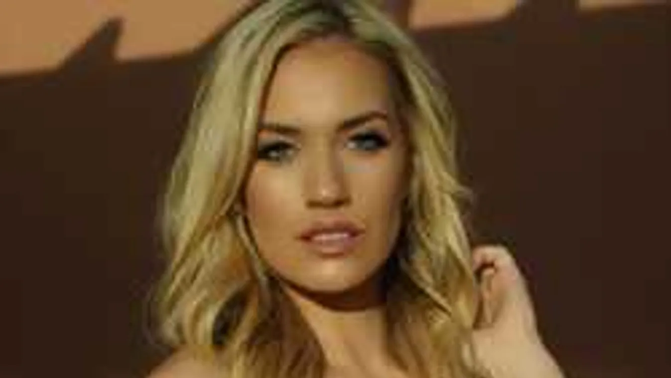 A melleivel sokkol a világ legdögösebb golfozónője