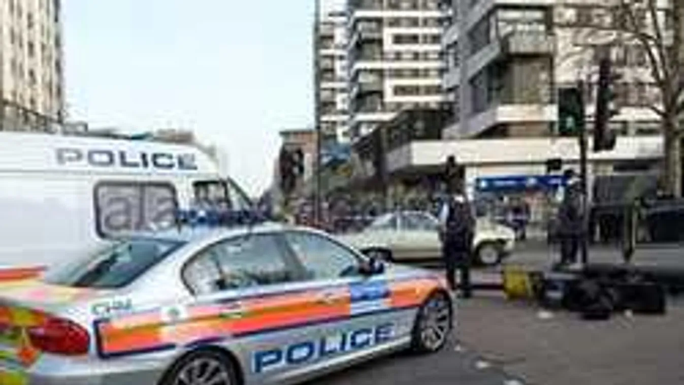 Elgázolták Londonban az énekes világsztárt!