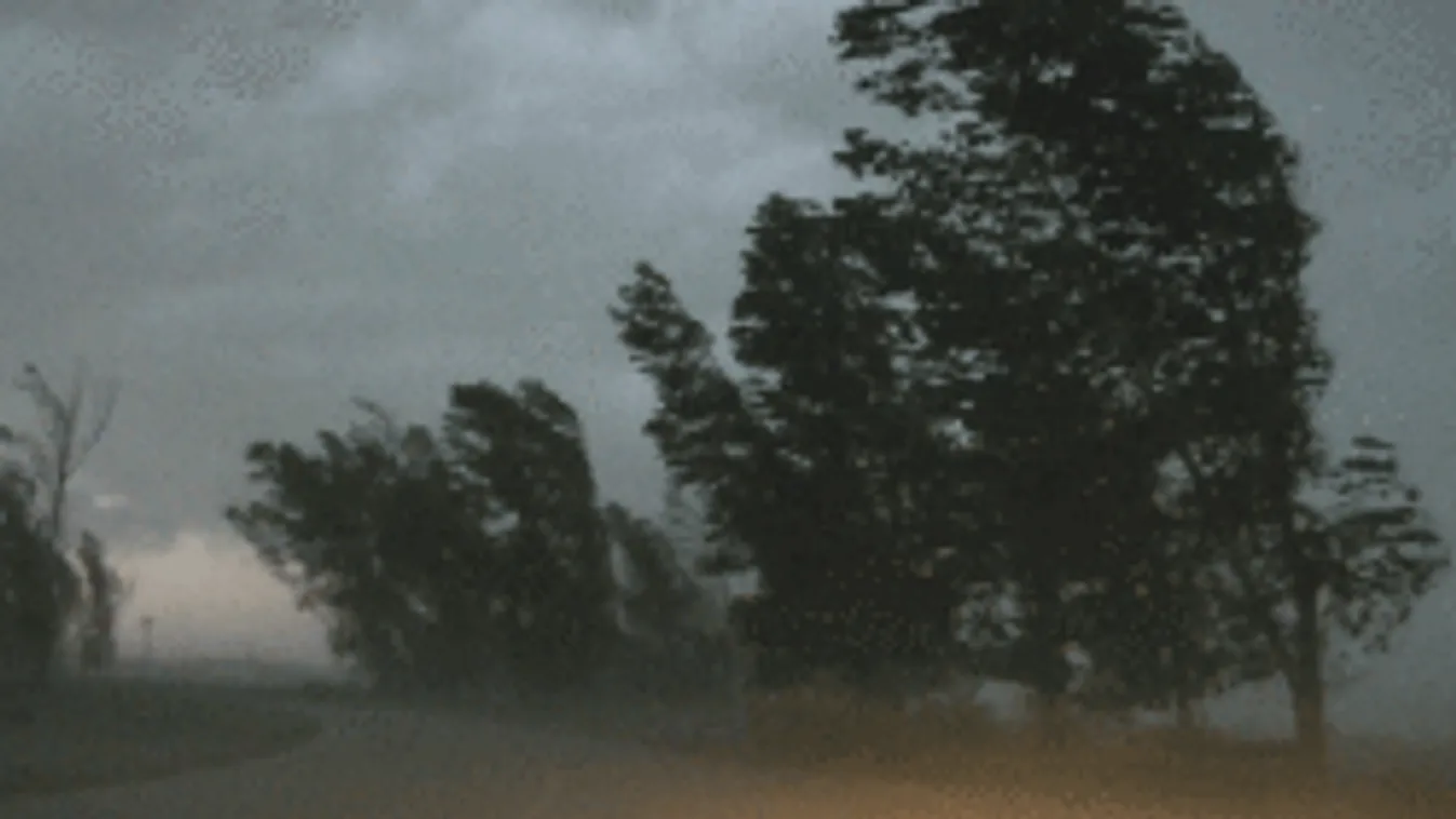 Vihar tépi az országot, Budapestre is megérkezett ítéletidő - videó