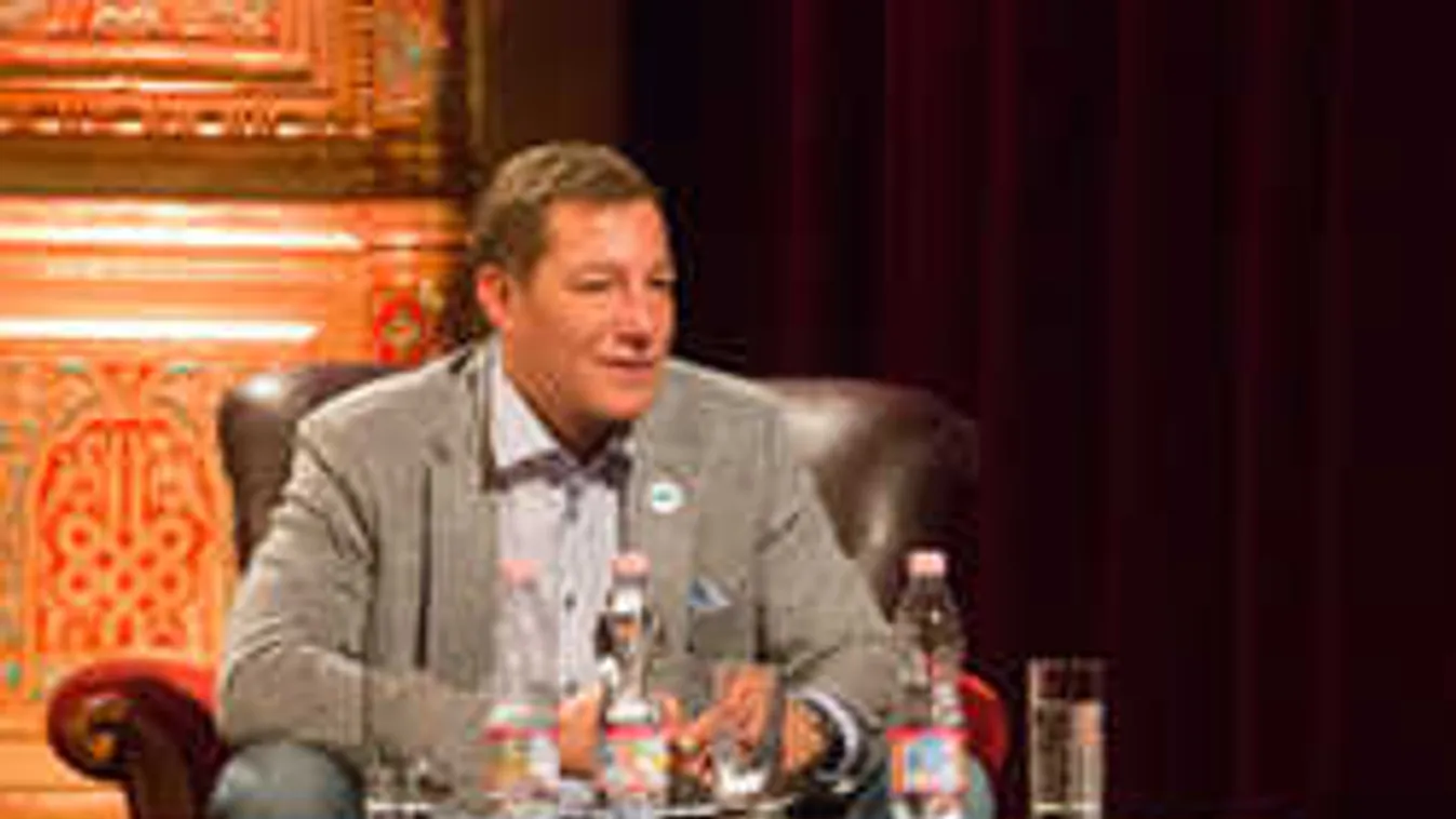 Óriási botrány a Játékszínben, megszólalt az átvert Németh Kristóf