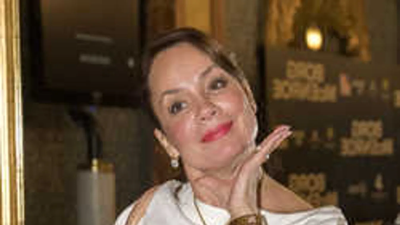 Csisztu Zsuzsa elhagyja Magyarországot