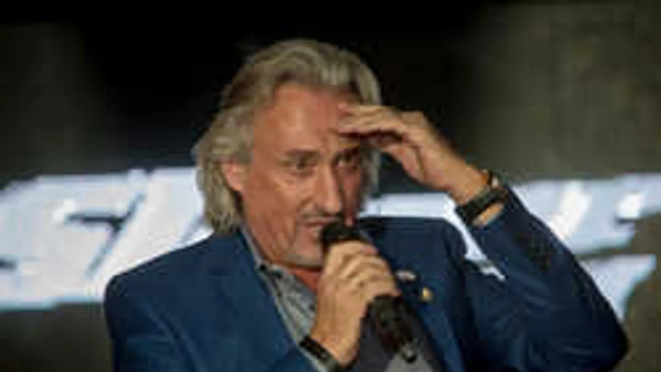 Ezért rettegett a színpadon a legendás színész