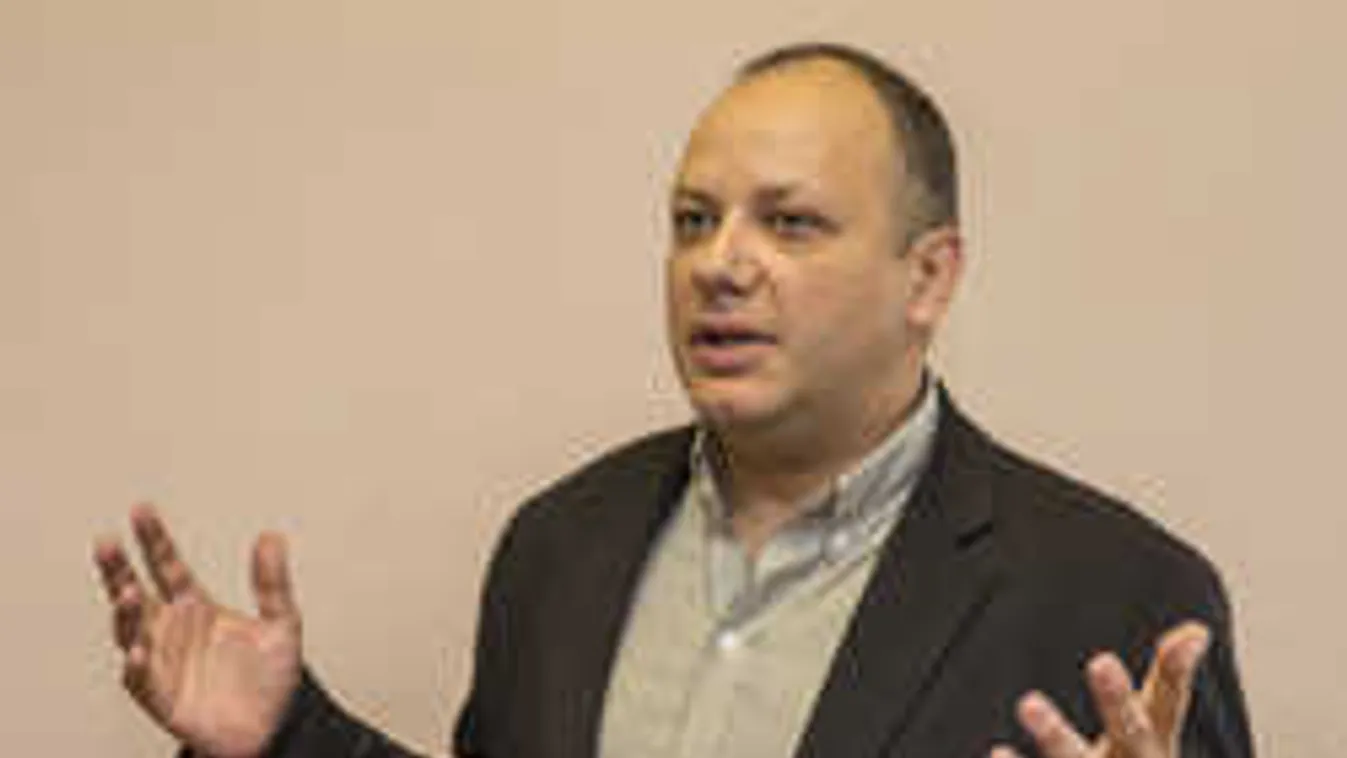 Megint szakított az erőszakos magyar színész