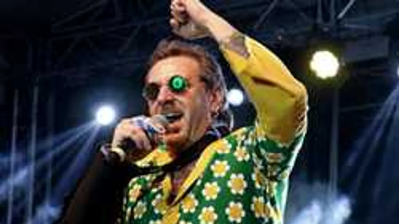 Ez durva: 50 kilós kőtömb zúzta össze a magyar zenész kezét