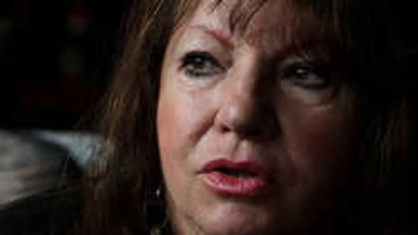 Megtörten vallott Zalatnay Cini: Ezek az énekesek szúrták hátba!