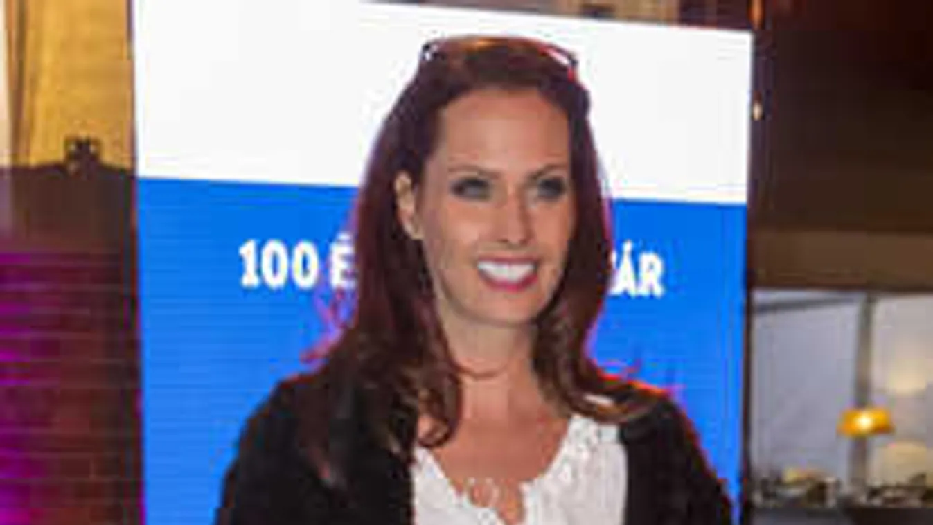 Meztelen combok, igéző tekintet: Õrjítően néz ki Dobó Kata