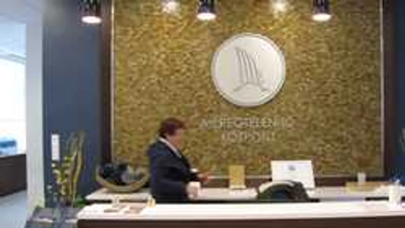 Elképesztő luxust találtak a szcientológusok székházában