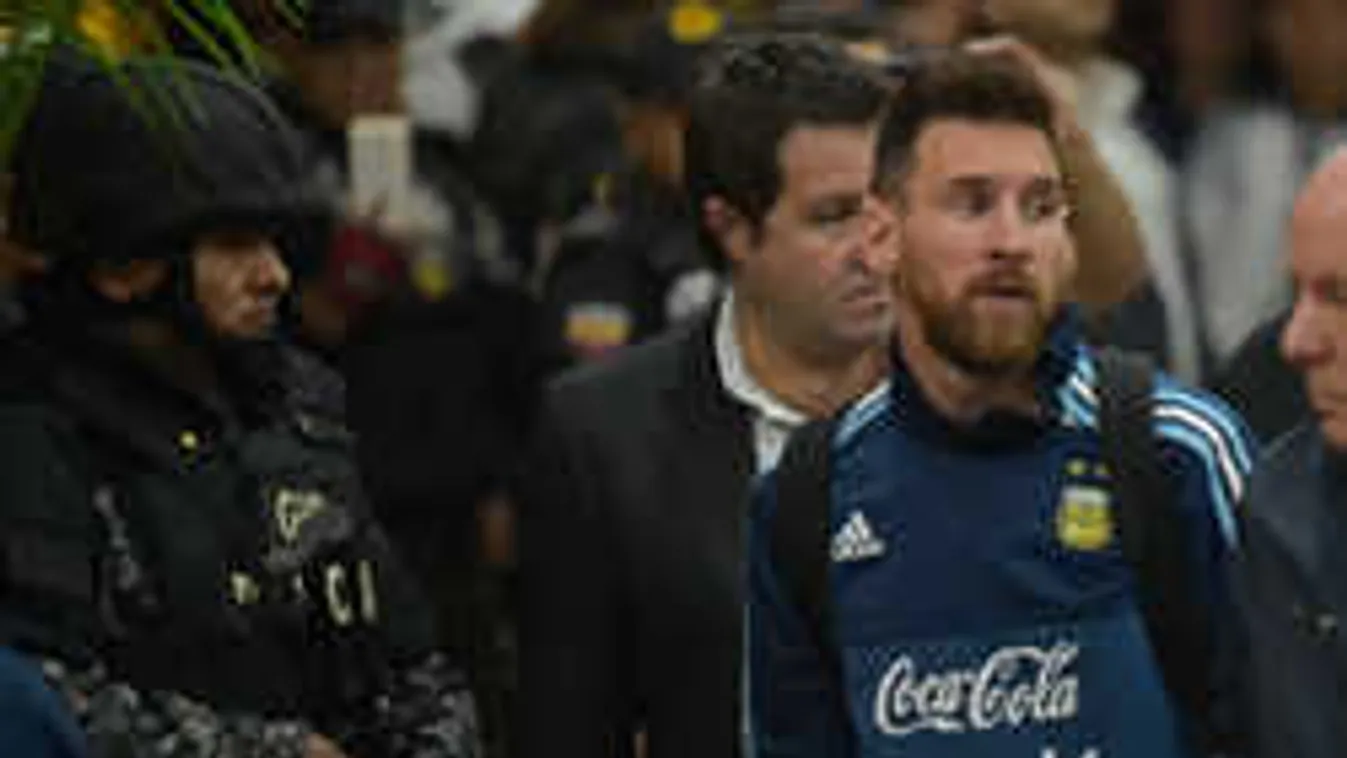 Rémes fogadtatás, fegyveresek vártak Lionel Messire