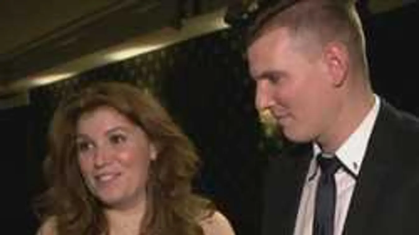 Ezért nem megy még férjhez a magyar énekesnő