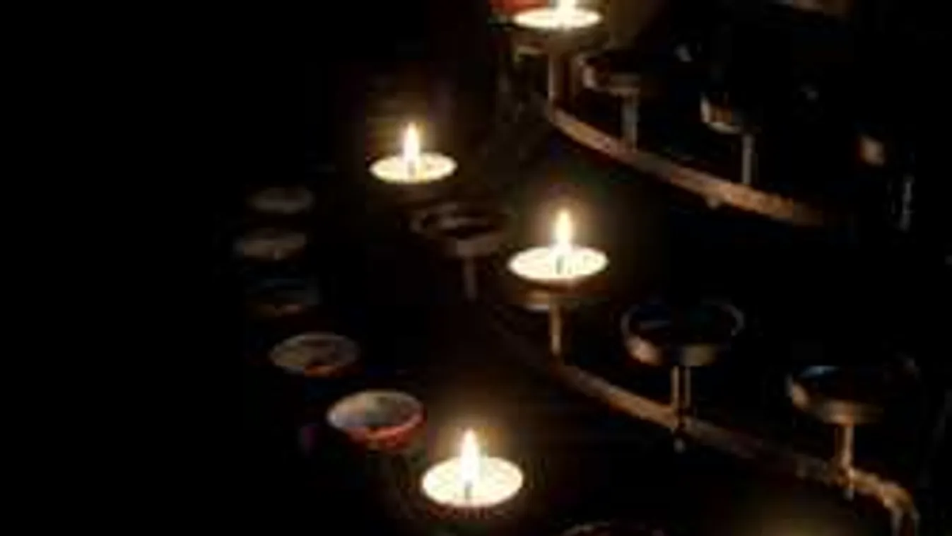 Most kaptuk: szörnyethalt a színpadon a magyar színész