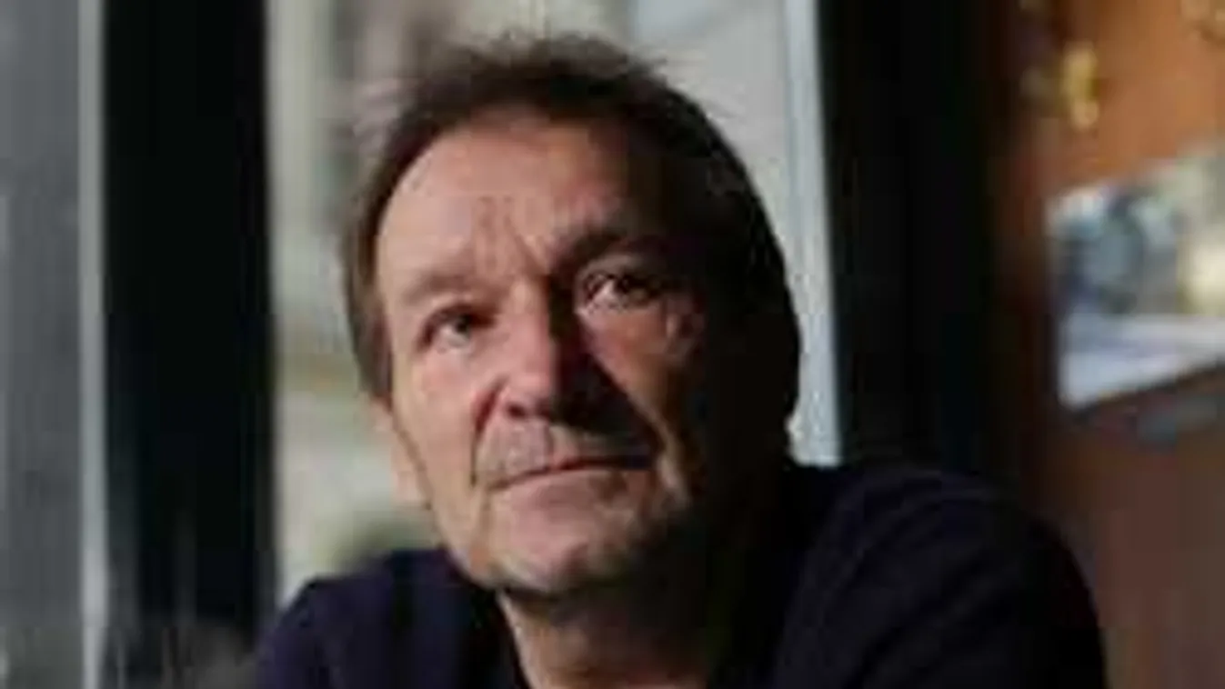 Megható fotó került elő a lábadozó Cserhalmi Györgyről