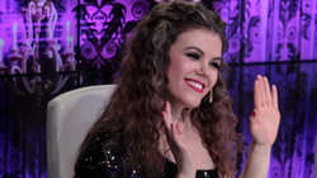 Élő adásban szólt be leendő apósának Csobot Adél