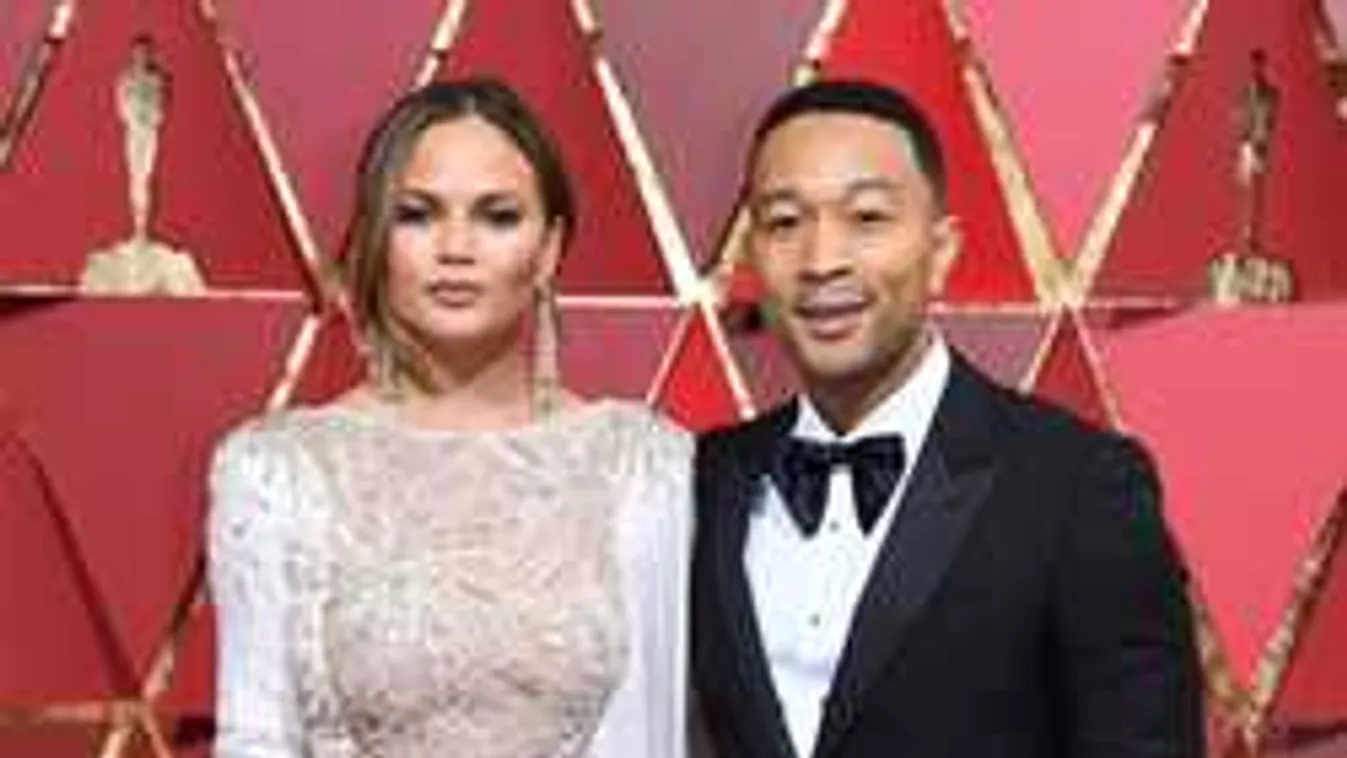 Örömhírt jelentett be a sztárpár: érkezik a második baba