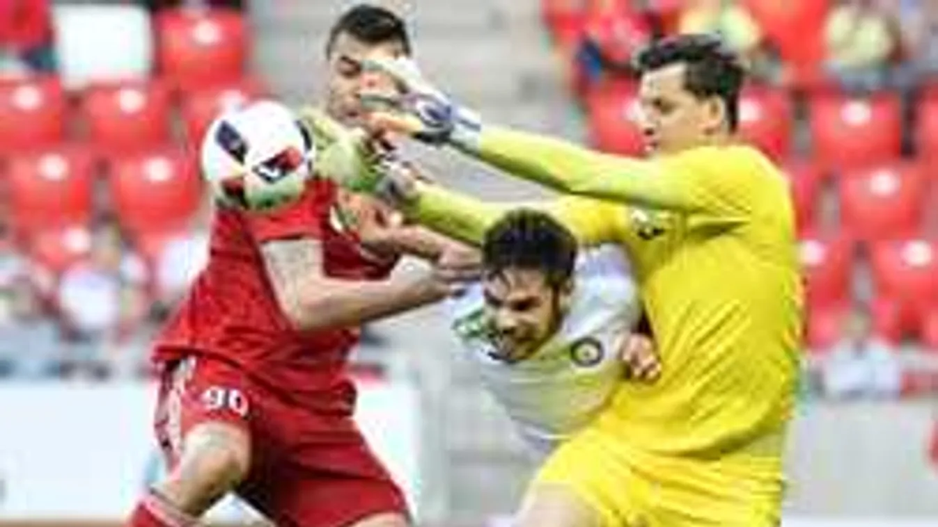 Kórházba került, megműtötték a magyar focistát