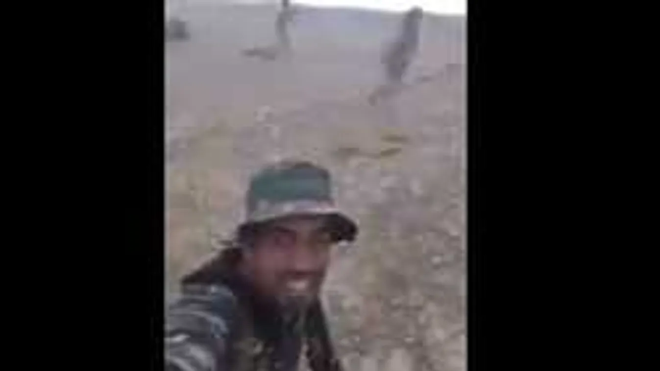 A frontvonalon szelfizett, nem kellett volna - videó