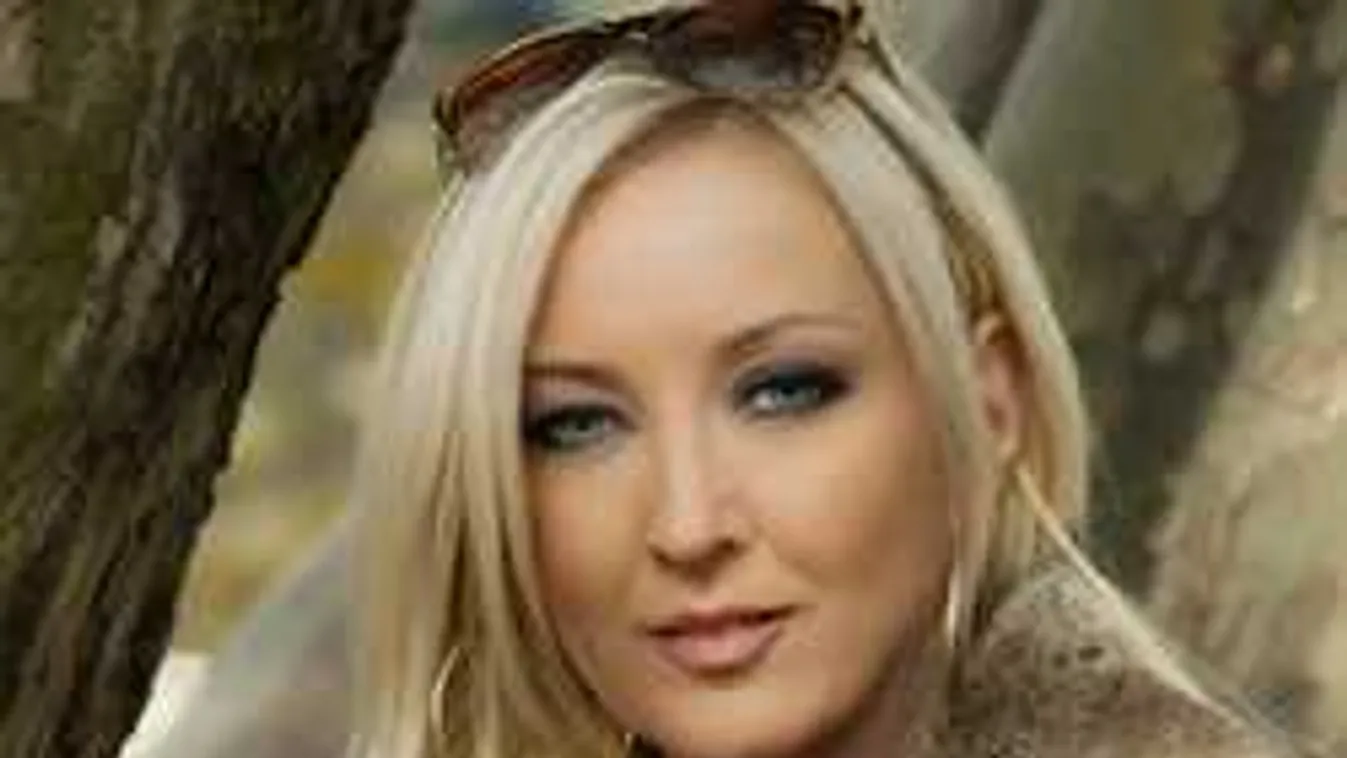 Durva esés, hatalmas vérömleny lett a csinos tévés farizmában