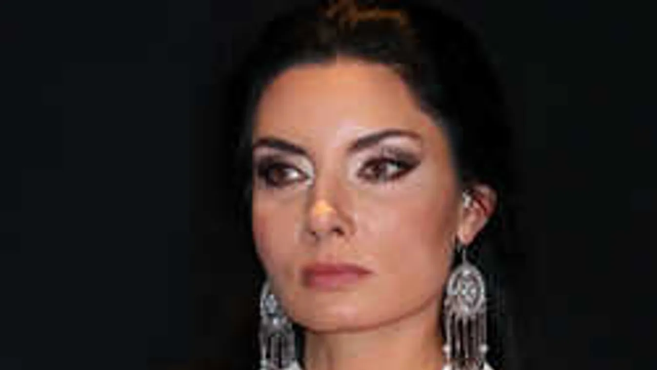 Máris feldíszítette a karácsonyfát Gregor Bernadett: Mutatjuk