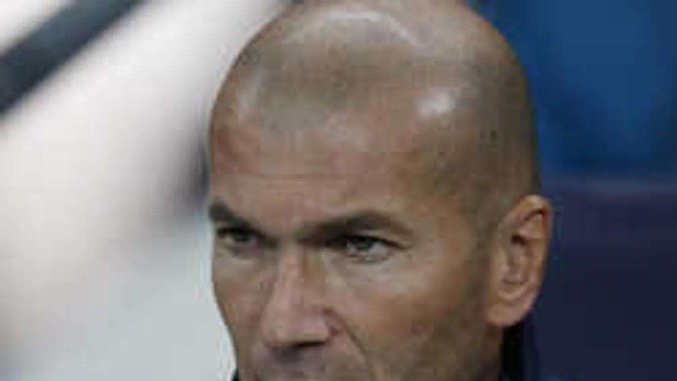 Zidane kitálalt, öltözői vita miatt süllyed a sztárcsapat