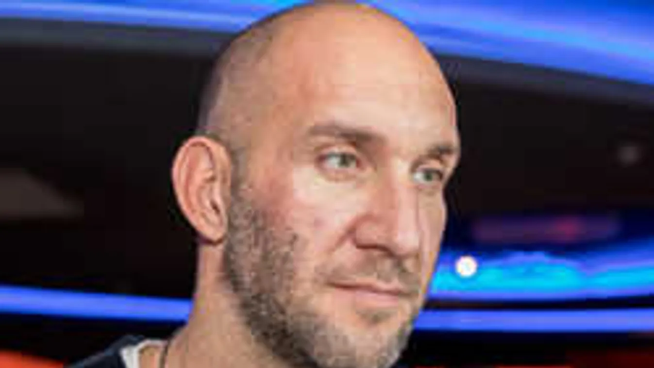 Térden állva könyörgött az ételért Berki Krisztián