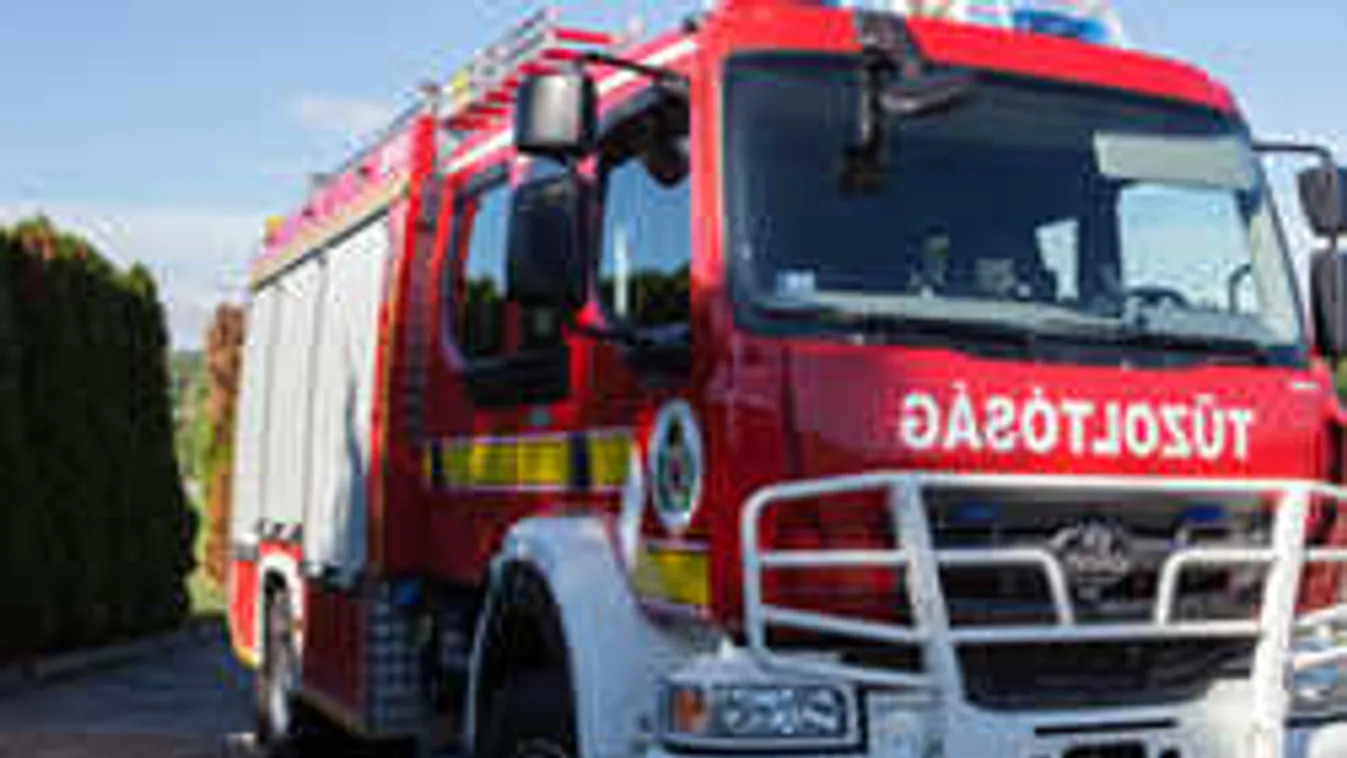 Bajba kerültek a lakók: riasztották a tűzoltókat a pesti társasházhoz