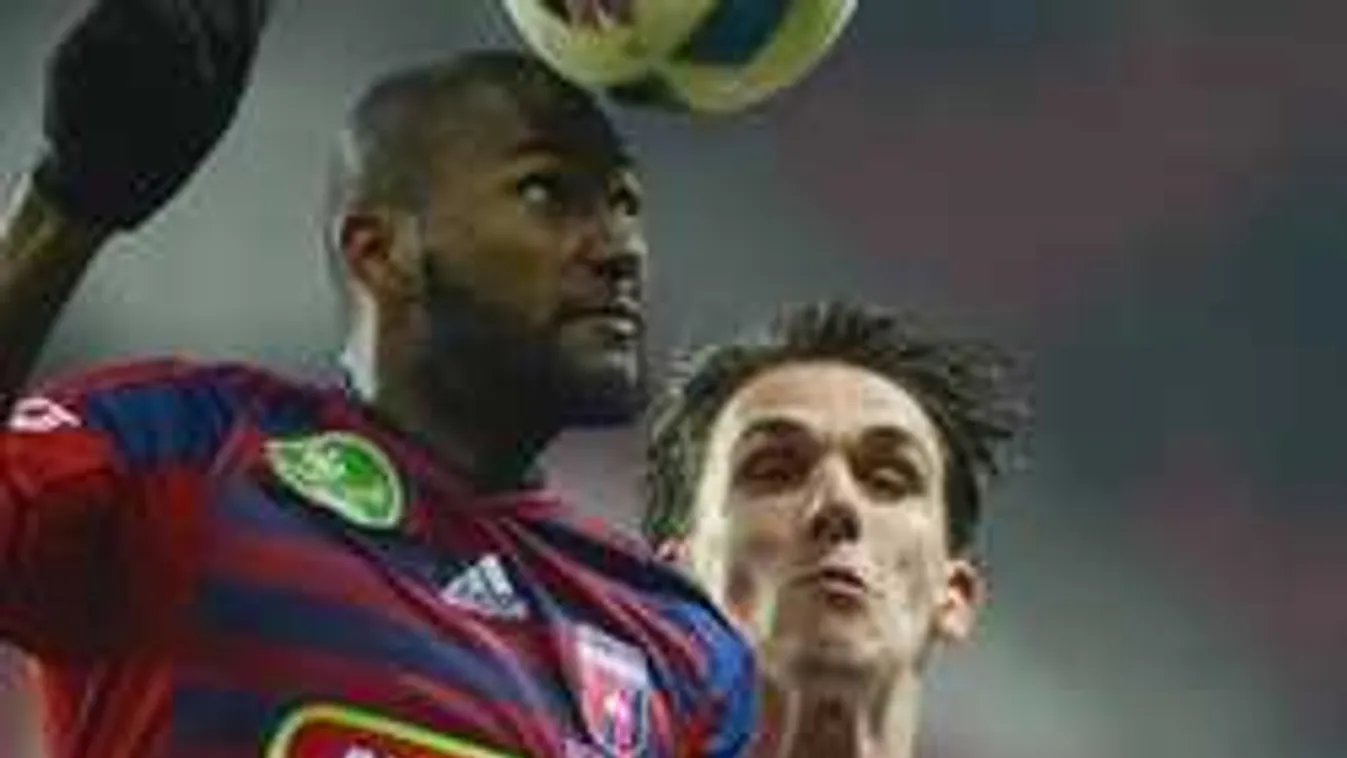 Megműtötték a magyar válogatott focistát, hosszú időre kidőlt