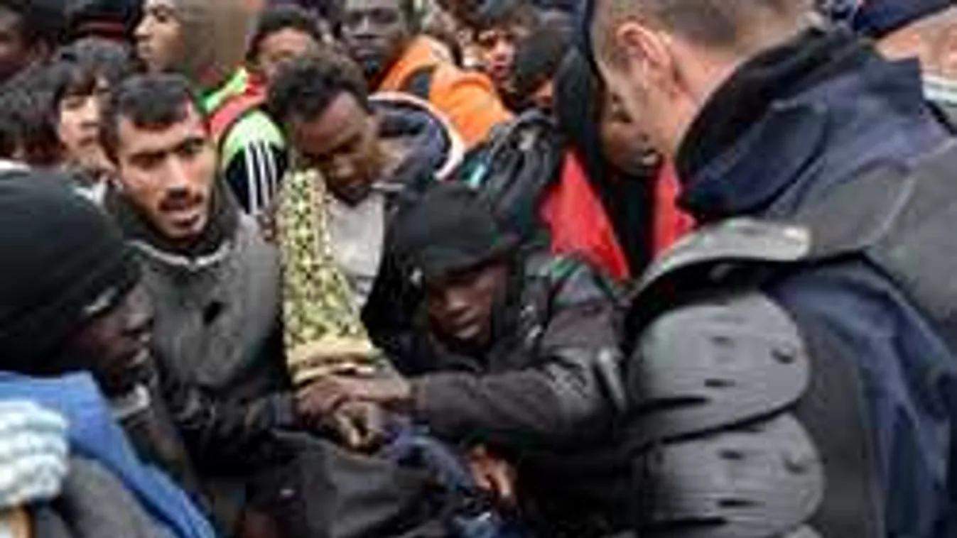 Irányított migránstámadások érték a spanyol partokat