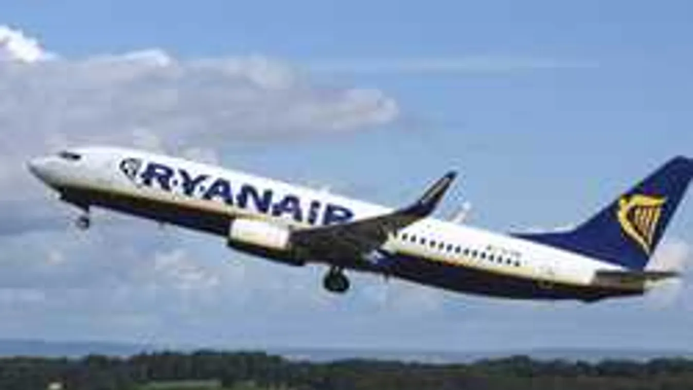 Leszállítottak egy magyar nőt a Ryanair gépéről, mert szóvá tette, hogy bunkó a stewardess