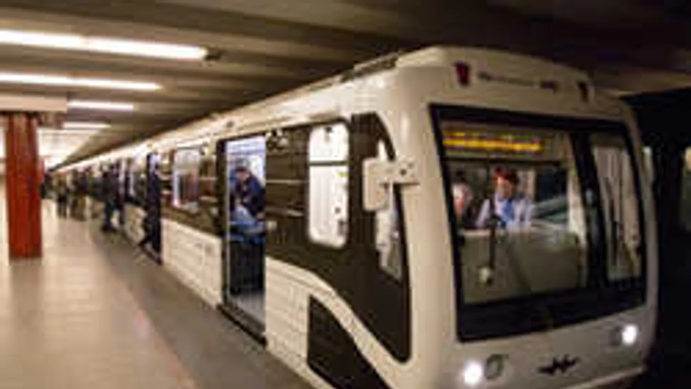Félmillió embernek adja fel a leckét a metrófelújítás