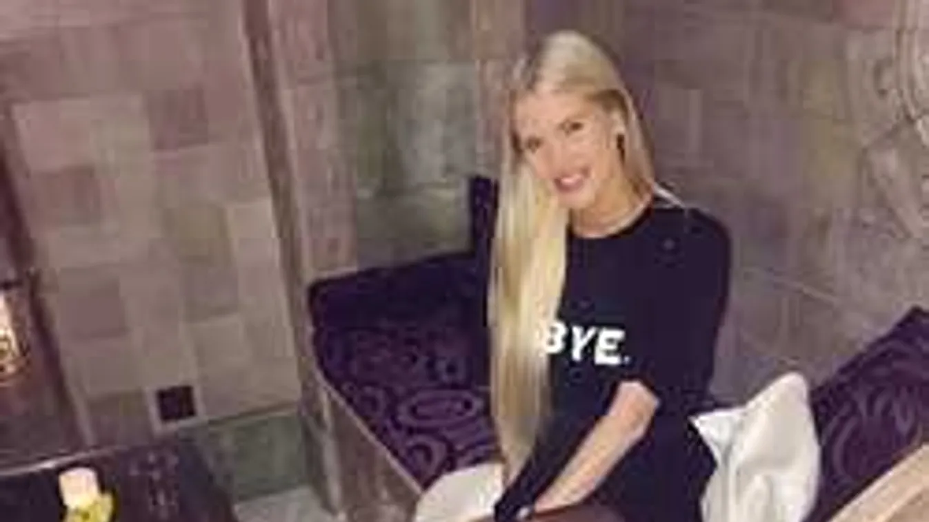 Ledobta a textilt, meztelenre vetkőzött a gyönyörű magyar tévésztár