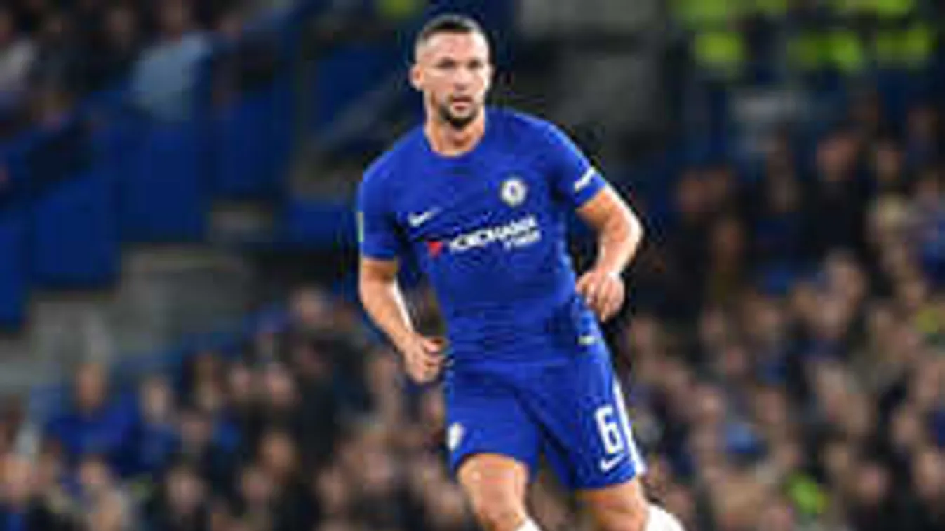 Beintett a válogatottnak, randizni ment a futballsztár